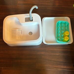 Lovevery Toy Sink